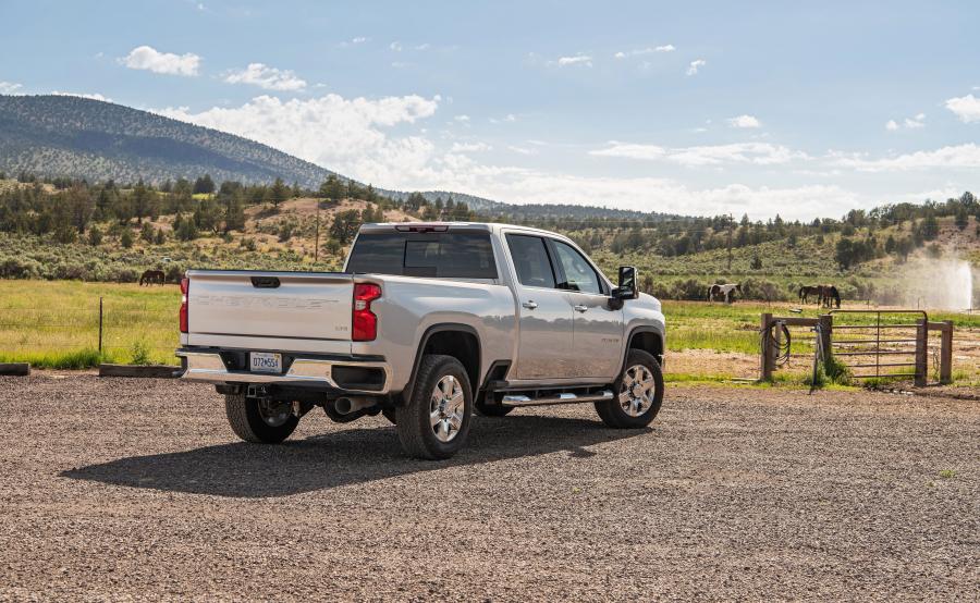  Chevrolet Silverado 2500 HD LTZ Z71 Crew Cab 2019 года  (фото 6 из 17)